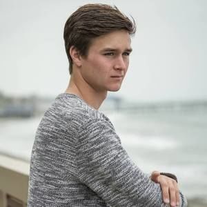 Meet your Posher, Hunter